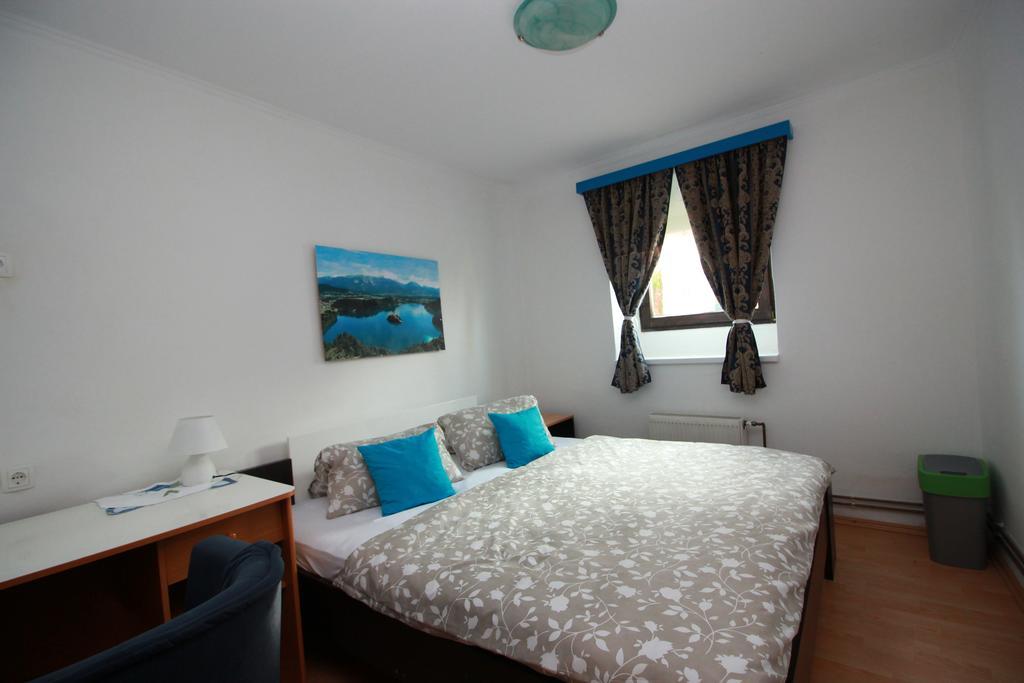 Guesthouse Veles Slovenska Bistrica Extérieur photo