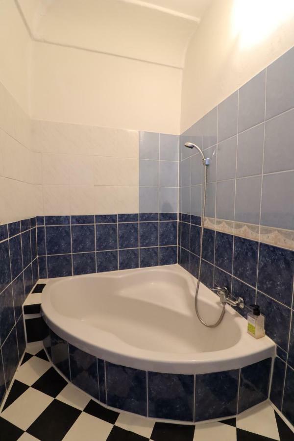 Guesthouse Veles Slovenska Bistrica Extérieur photo