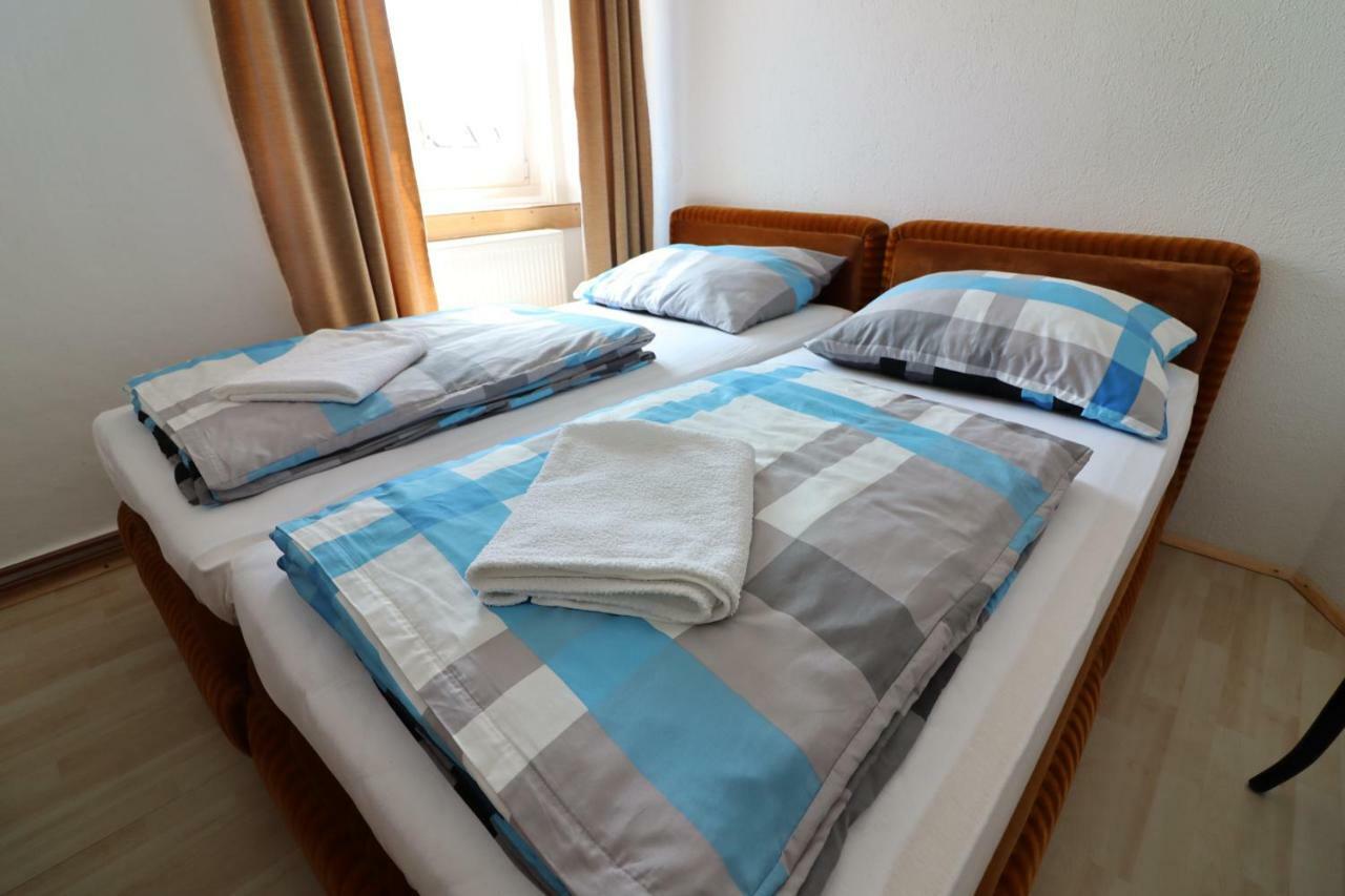 Guesthouse Veles Slovenska Bistrica Extérieur photo