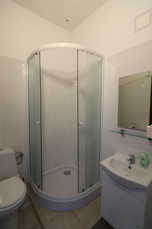 Guesthouse Veles Slovenska Bistrica Extérieur photo